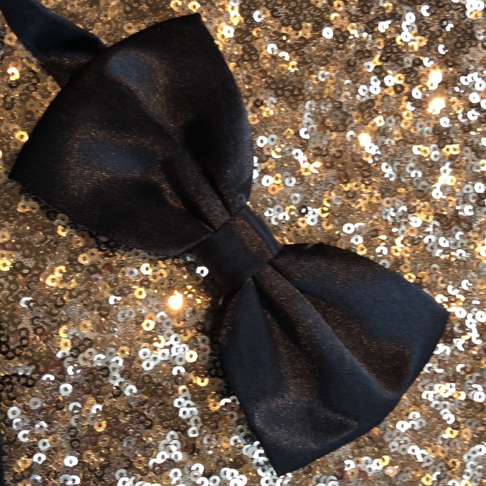 NWOT black formal  satin bowtie, pre-tied - Picture 3 of 14